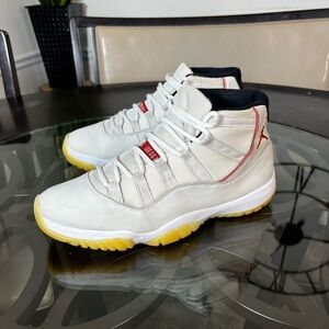 Nike Air Jordan 11 Retro Platinum Tint University Red Men's Sz 11
